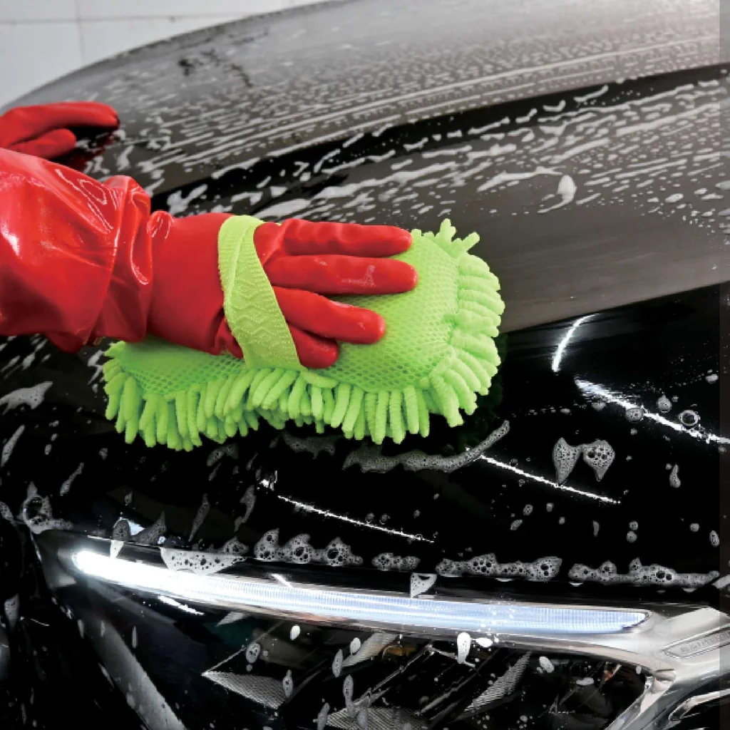 Chenille-covered car wash sponge with a hand strap